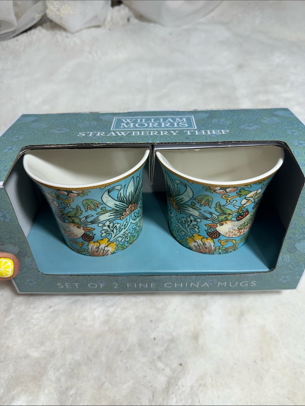 William Morris strawberry thief set of 2 fine china mugs